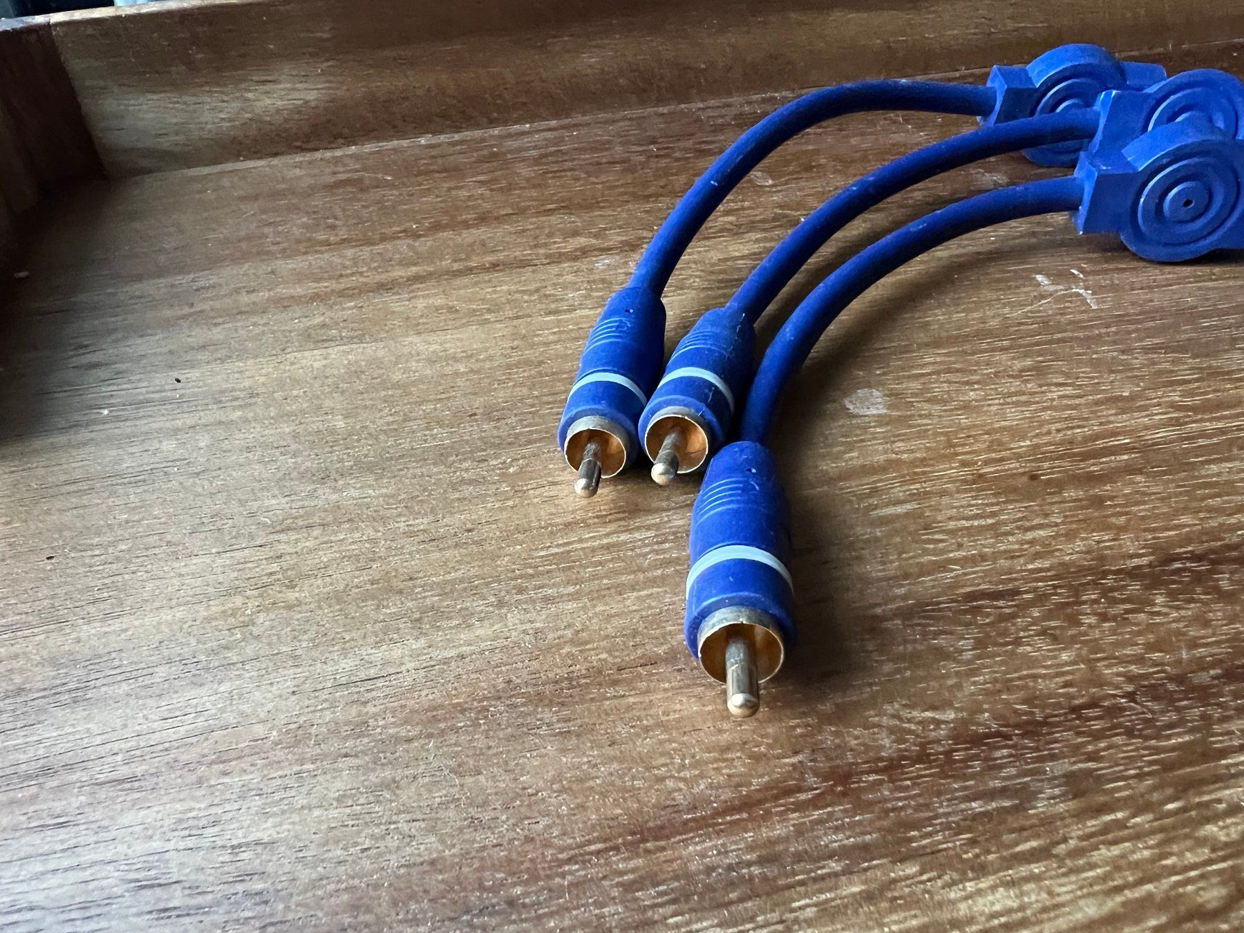 Câbles: Cinch - Kabel, Übergangsstück – D'occasion à Bazenheid par rue_6hcy 2