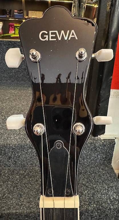 Strumenti musicali: Banjo GEWA 5-String Sunburst High Gloss with Case – Usato da Morges venduto da GvnMusic 1
