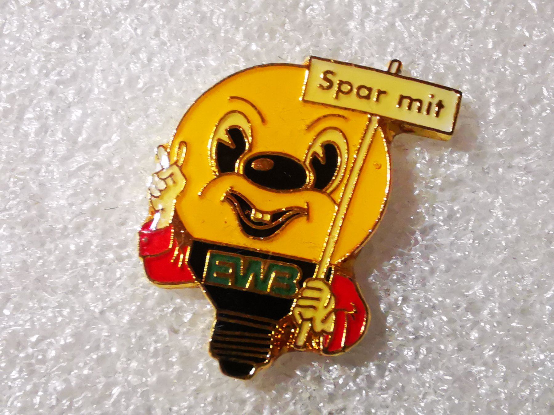 Placchette & Badge: Ansteckpin 163: Spar mit EWB – Usato da Oppligen venduto da Pin-Fall-Shop