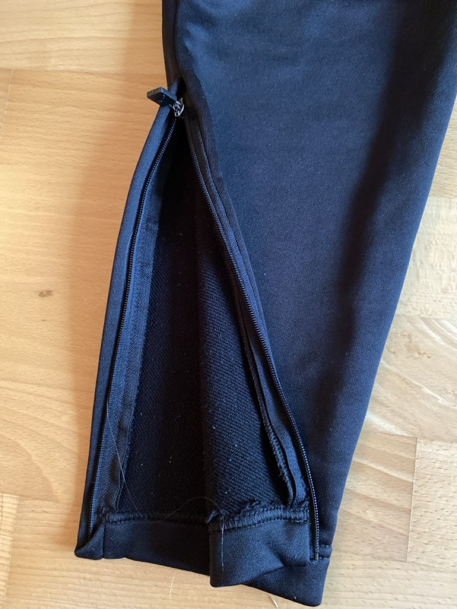 Pantaloni: Fussballtrainerhose Gr. 152 – Usato da Illnau venduto da Dodo115 3