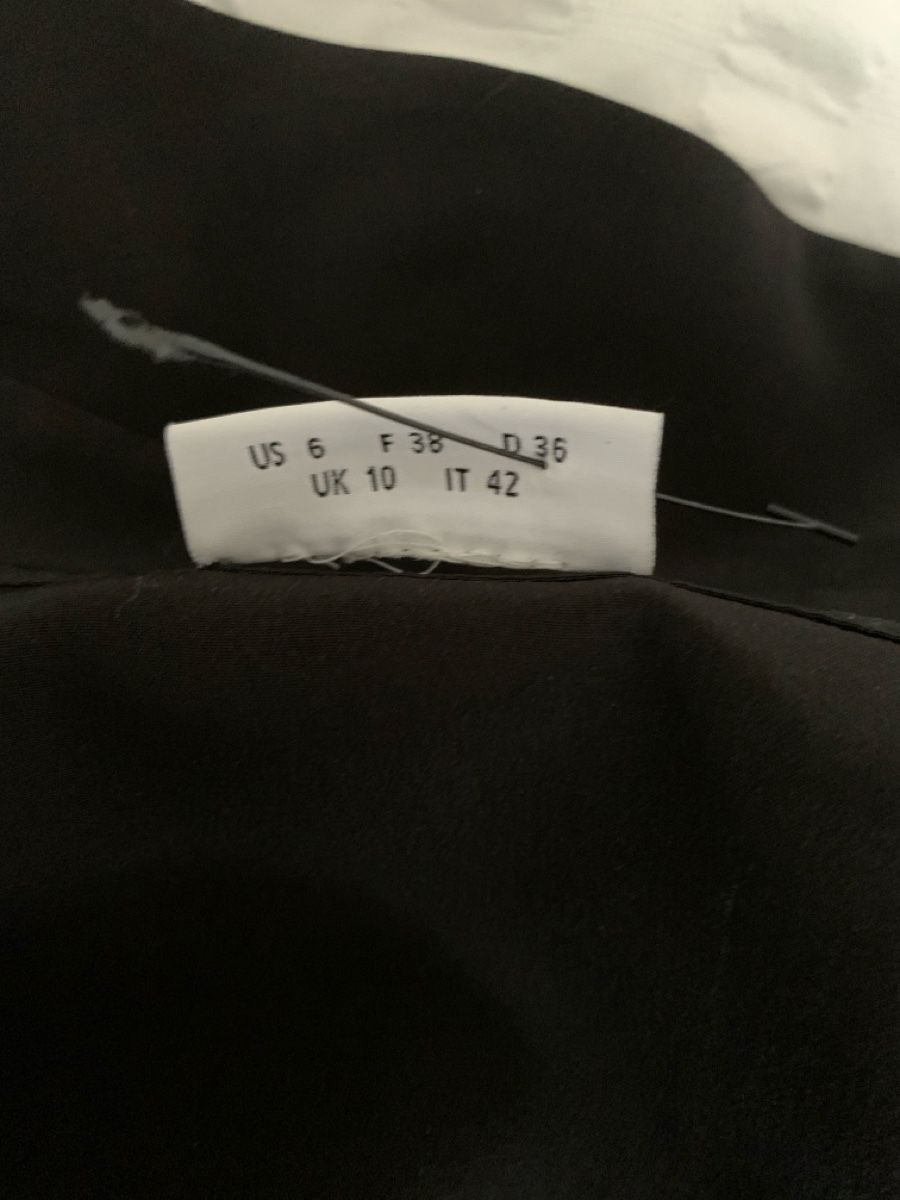 Akris Camicette: AKRIS: Exklusive Schwarze Seidenbluse mit Cutout, 36 – Nuovo (secondo la descrizione) da Luzern venduto da paulablue 7