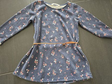 Kleid/Long pullover Blumenmuster Gr. 110/116