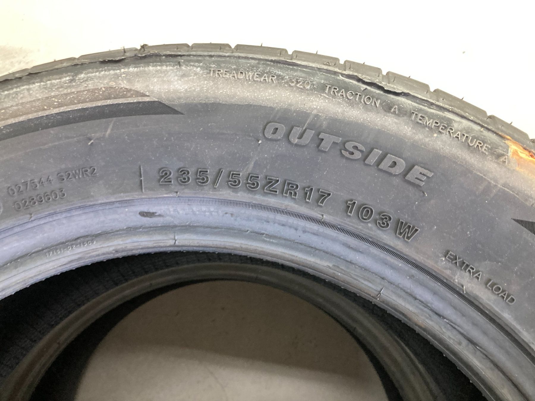 Pneus & Kompletträder: 235/55R17 Sommerpneu – Neu und originalverpackt aus Cham von WB2223 2