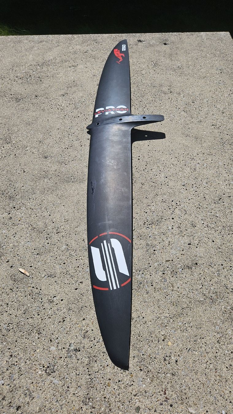 Sabfoil Surfboards & Schwimmbrette: Sabfoil Leviathan Pro 1260 – Gebraucht aus Zuzwil SG von ToWaBu