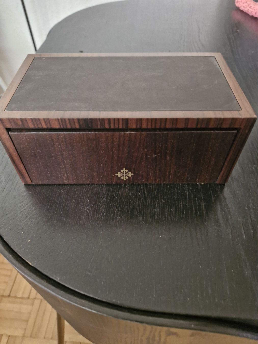 Patek Philippe Orologi: Magnifique présentoir Patek Philippe !!! – Usato da Bernex venduto da Marashotcana 2
