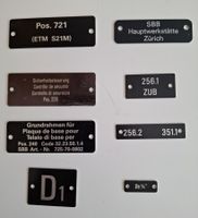 Lot plaques aluminium CFF – Re 4/4 / ZUB / ETM –pièces orig