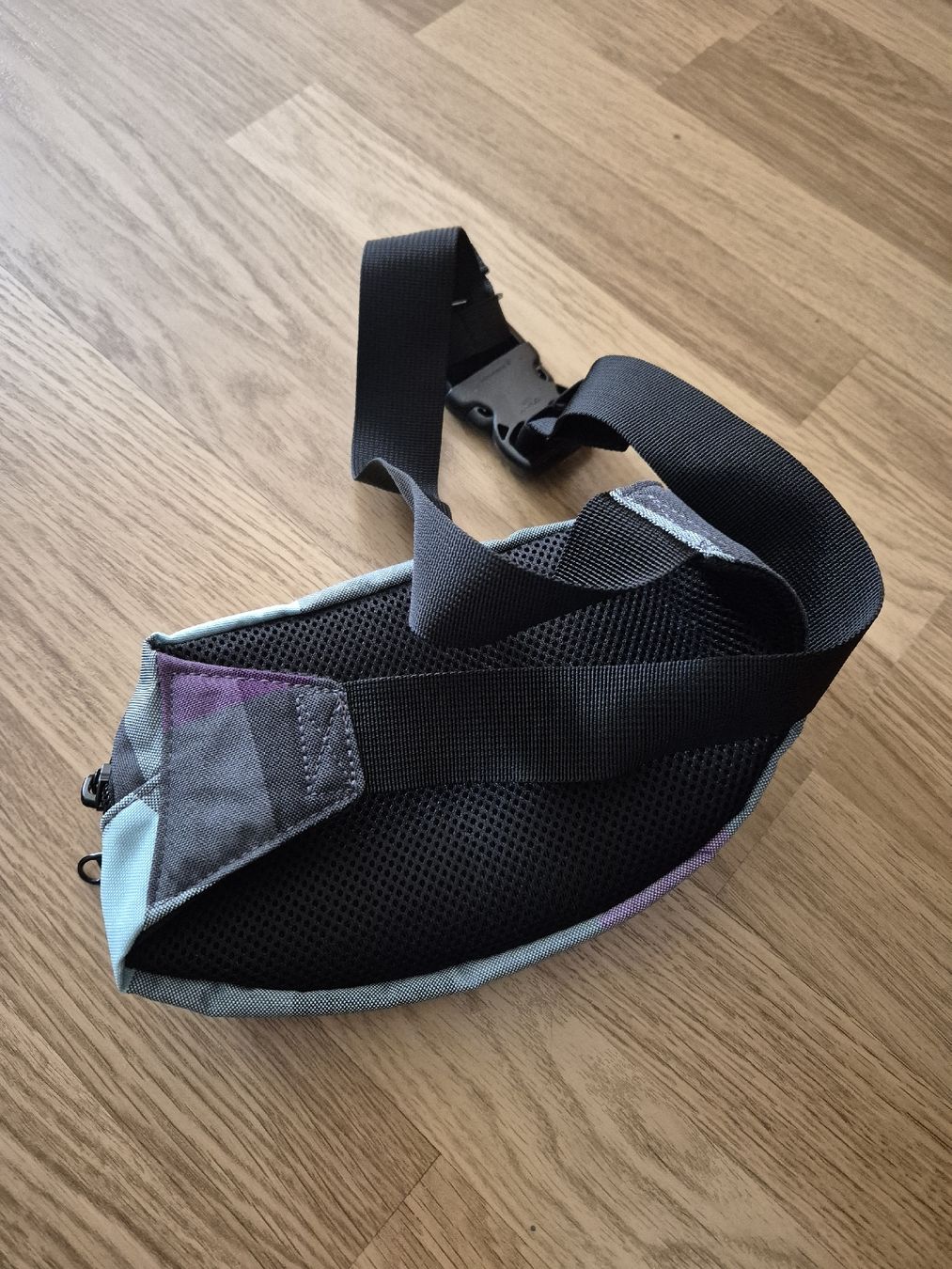 Dakine Borse: Dakine Hüfttasche/Bauchtasche – Usato da Langenthal venduto da Polarisstern 1