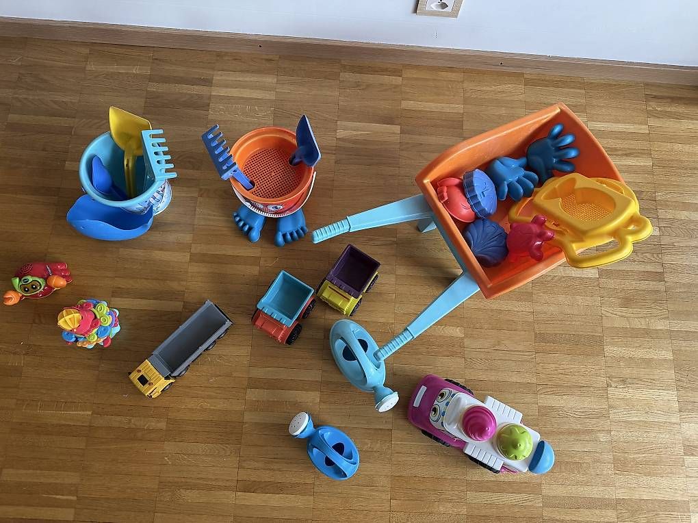Sabbiera per bambini: Sandspielsachen – Usato da Clarens venduto da Azure1982 1