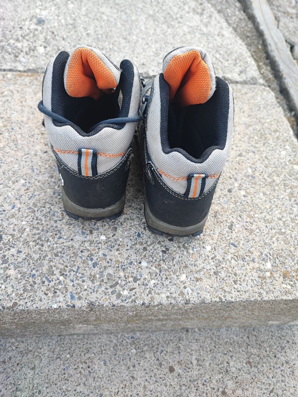 Trevolution Scarpe per ragazzi: Wanderschuhe Trevolution Gr. 35 – Usato da Grabs venduto da Margelchopf1 2