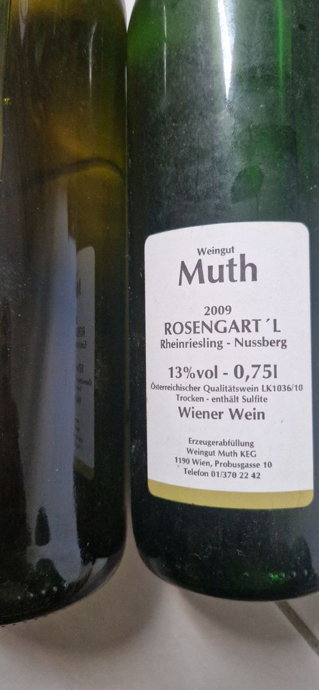 Wein: Wein – Neu und originalverpackt aus Ebikon von vij_fg72 1