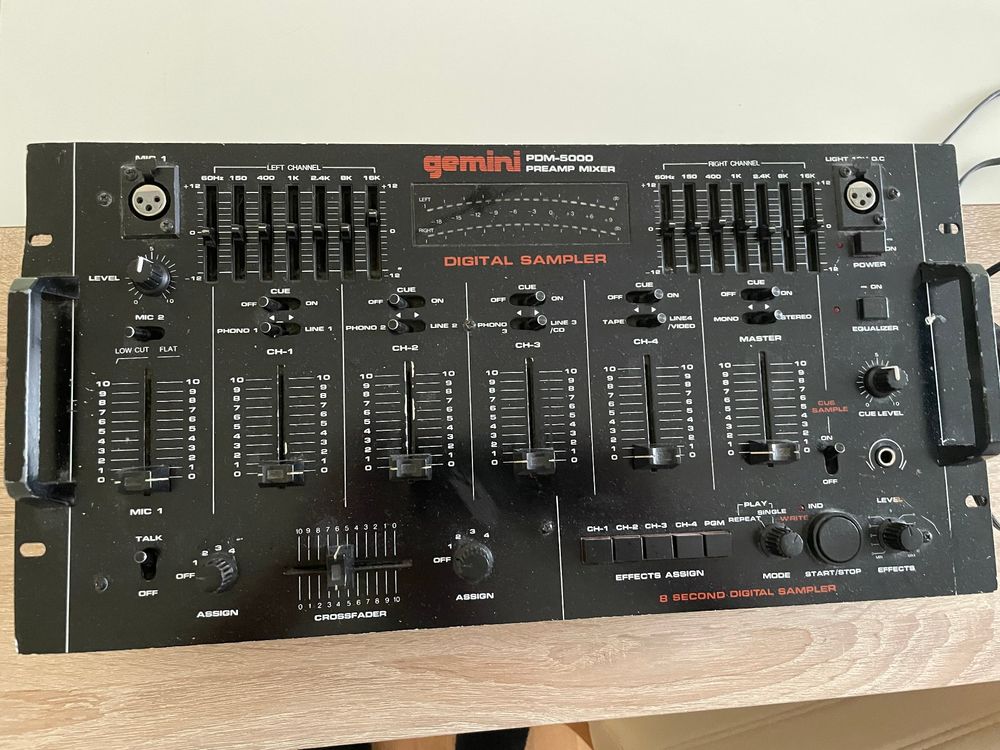 Mixer gemini PDM5000 PREAMP MIXER Acheter sur Ricardo