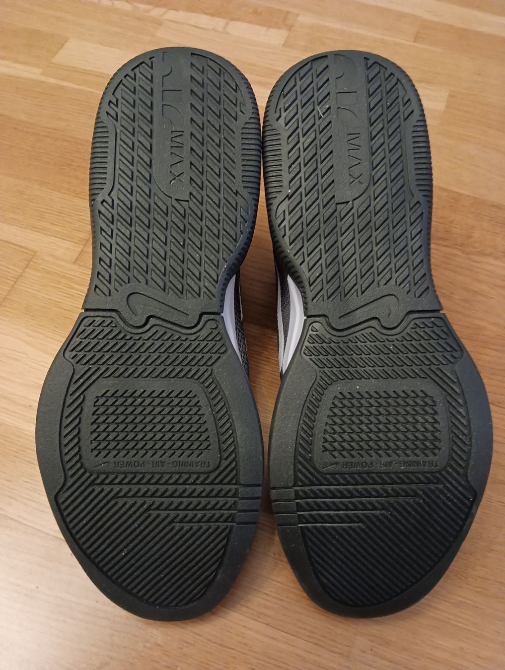Nike Scarpe da uomo: NIKE AIR MAX ALPHA TRAINER 5 Grösse 45.5 – Nuovo e nell'imballaggio originale da Densbüren venduto da H-76 6