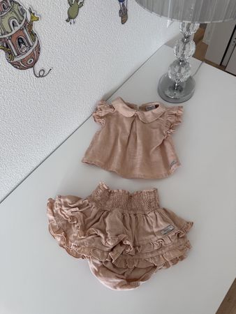 Baby Set 2-teilig Donsje  Grösse3-6Monate,fällt groß aus. 