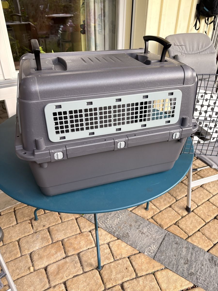 Käfige, Transport & Sicherheit: Hundebox – Gebraucht aus Ziefen von Raimund01
