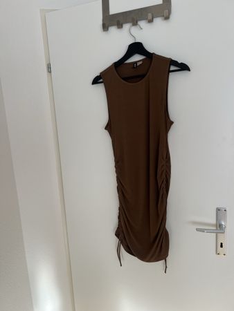 Braunes Minikleid von H&M Divided, Grösse M, neuwertig