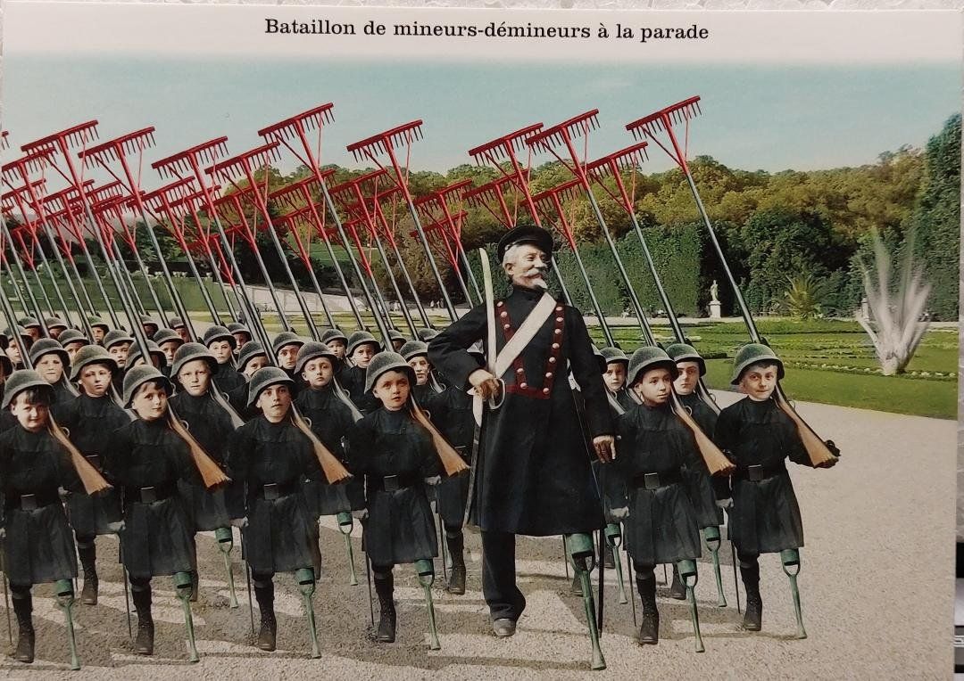 Cartoline postali: Plonk & Replonk - Bataillon de mineurs-démineurs à la parade – Usato da Delémont venduto da Domdom1