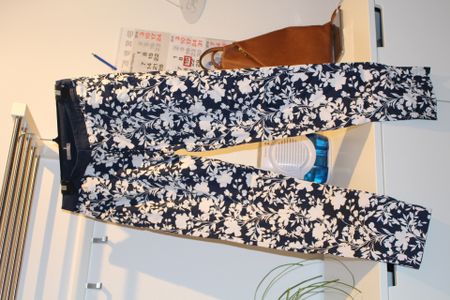 Orsay Hose blau/weiss floral