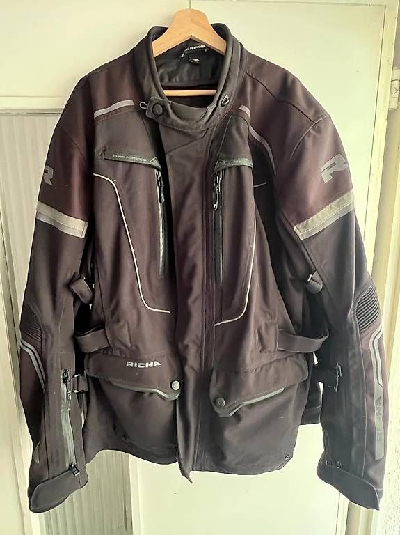Giacche: Richa Infinity 2 Pro Touring-Motorradjacke – Usato da Niederwil AG venduto da sas_g9ct