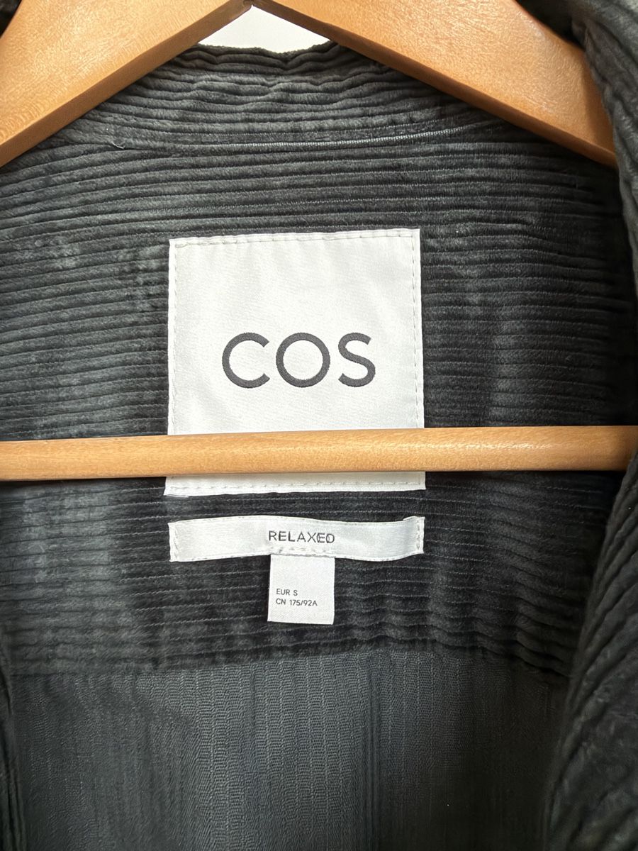 Cos Giacche: Overshirt Manchester/Cord – Usato da Zürich venduto da Sam_sepi03 2