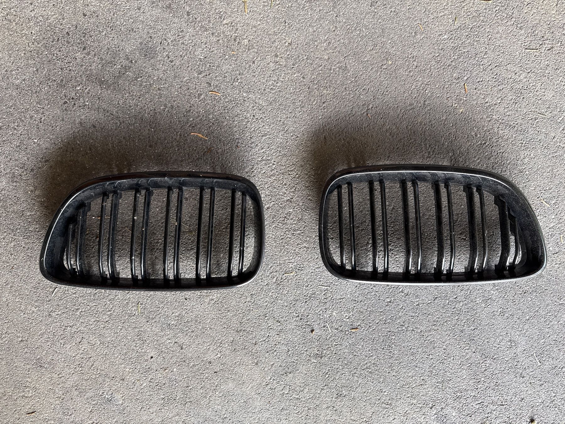 BMW Tutti pezzi di ricambio auto: M2 Frontgrill Schwarz – Nuovo (secondo la descrizione) da Zizers venduto da Muruk