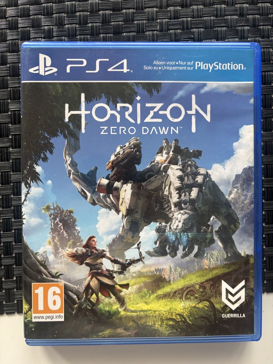 Jeux: PS4 Horizon Zero Dawn Spiel – D'occasion à Ehrendingen par dan_c8fs