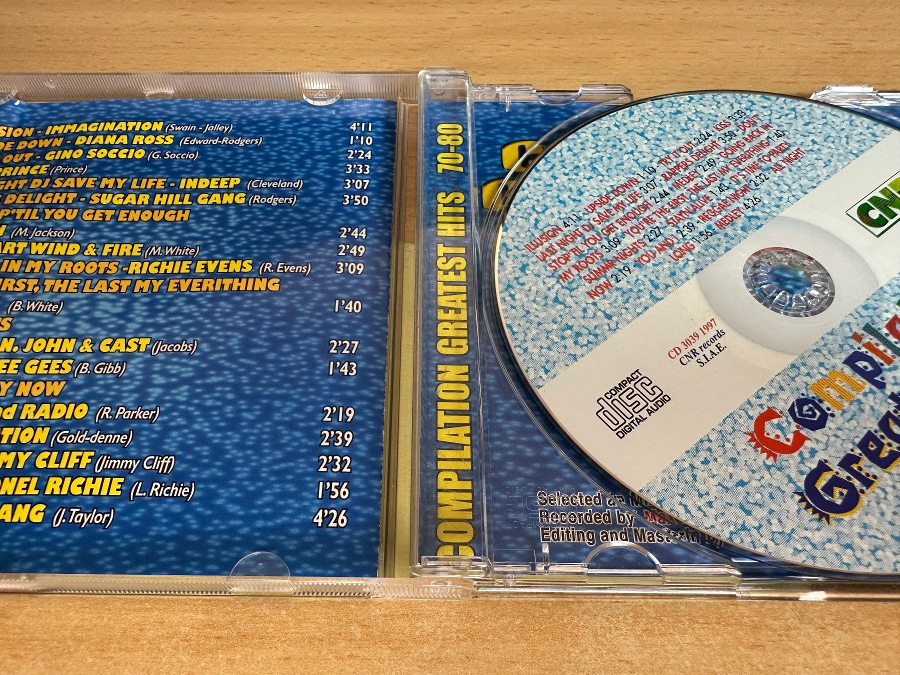 CDs: R1 Various - Compilation Greatest Hits 70-80 – Gebraucht aus Rikon im Tösstal von Alpenmutz 2