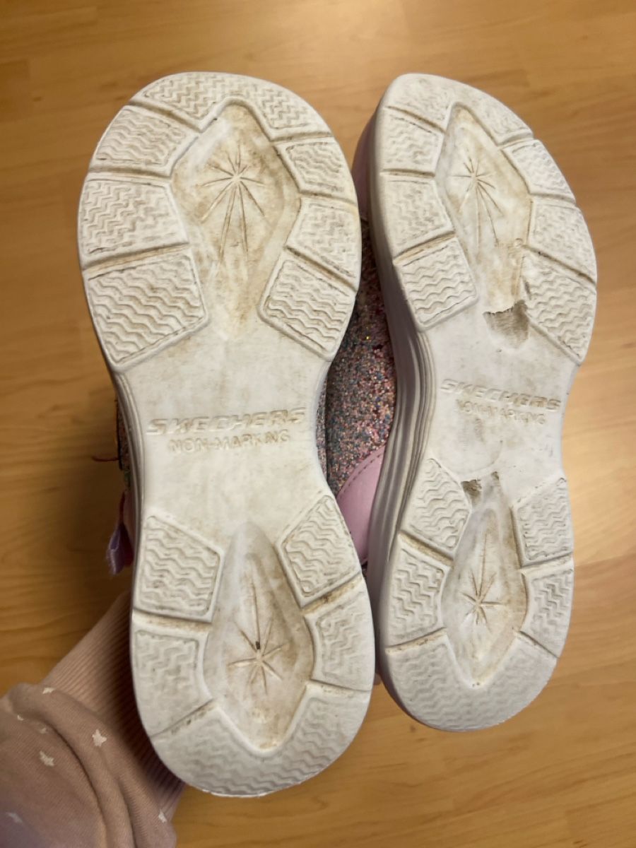 Skechers Schuhe für Mädchen: Skechers Gr.36 – Gebraucht aus Laufen von Nachlasverkauf 3