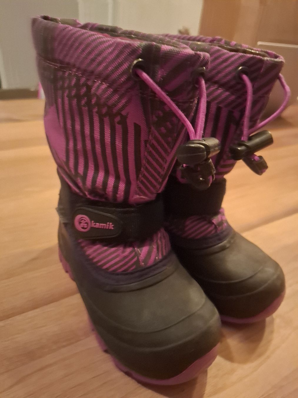Kamik Scarpe per ragazze: Winterschuhe Kamik Grösse 10 – Usato da Heimberg venduto da Wendel1