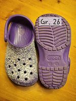 Crocs, 26, glitzernd