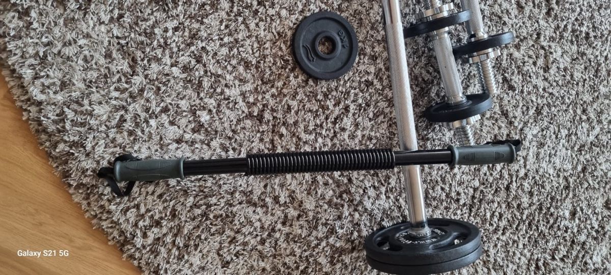 Hometrainer: Hantel und Fittnesgeräte Set – Usato da Hittnau venduto da Beblue33 2
