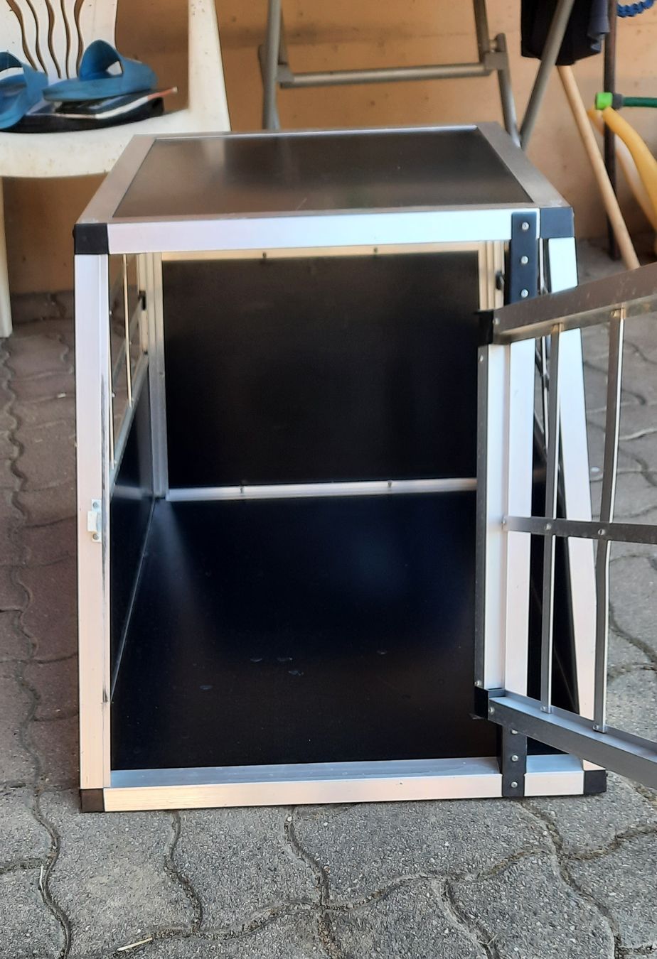 Cucce & Letti: Hundebox Aluminium Schwarz Gebraucht  – Usato da Oltingen venduto da Rige2 3