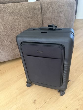 NORTVI. Limited Edition Front Pocket  39 L Cabin Luggage