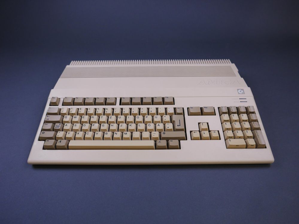 Commodore Amiga 500 mit spezieller Seriennummer Kaufen auf Ricardo