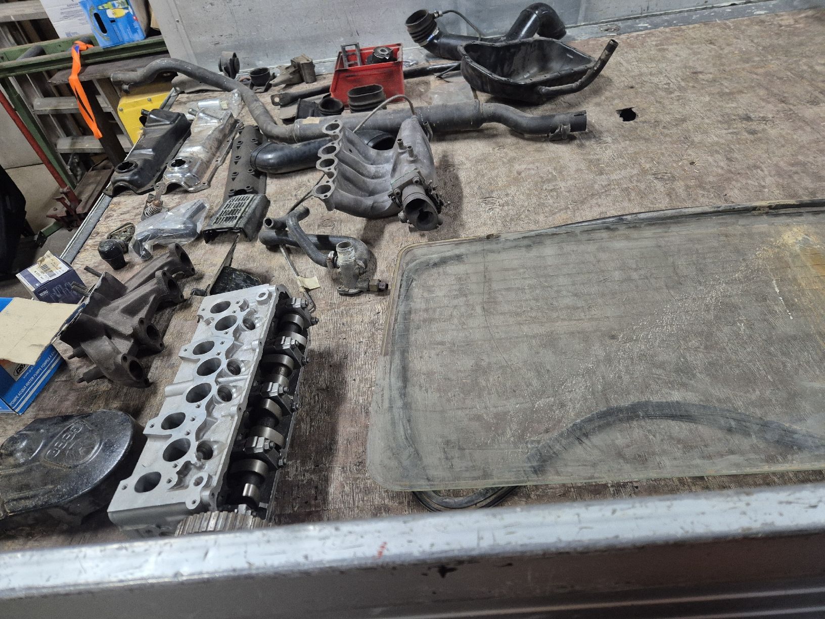 VW Tutti pezzi di ricambio auto: Vw Golf 1 Teile – Usato da Brienzwiler venduto da Bambus9197 3