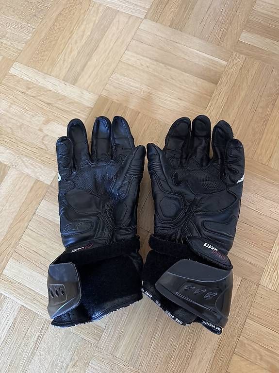 Gants & mitaines : Alpinestars GP Pro R2 Handschuhe – D'occasion à Steffisburg par FragNight 1