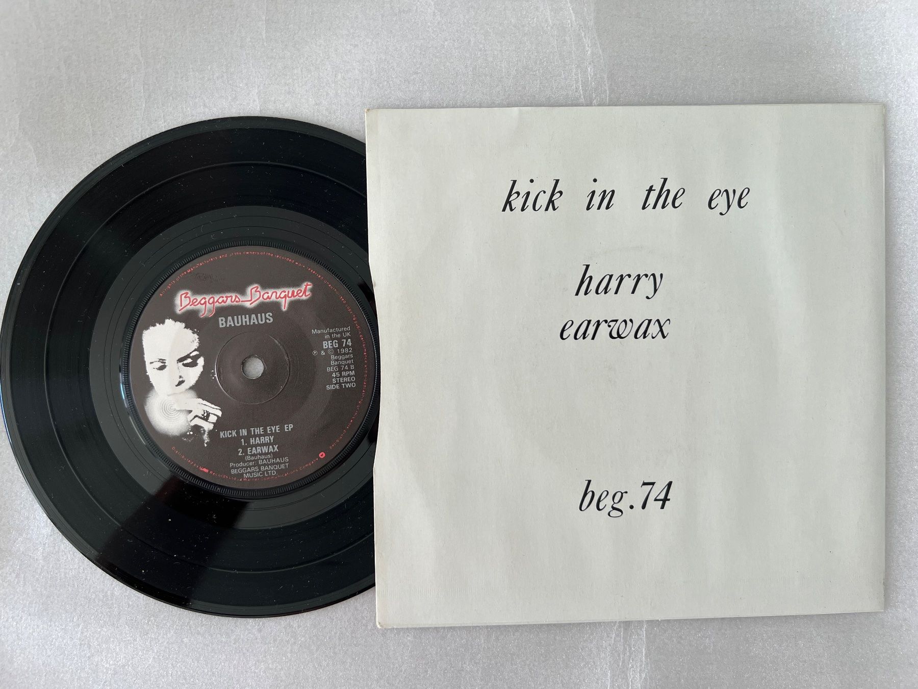 Dischi in vinile: Bauhaus - Kick in the Eye - e.p. – Usato da La Chaux-de-Fonds venduto da jacq_LaTsch0 1