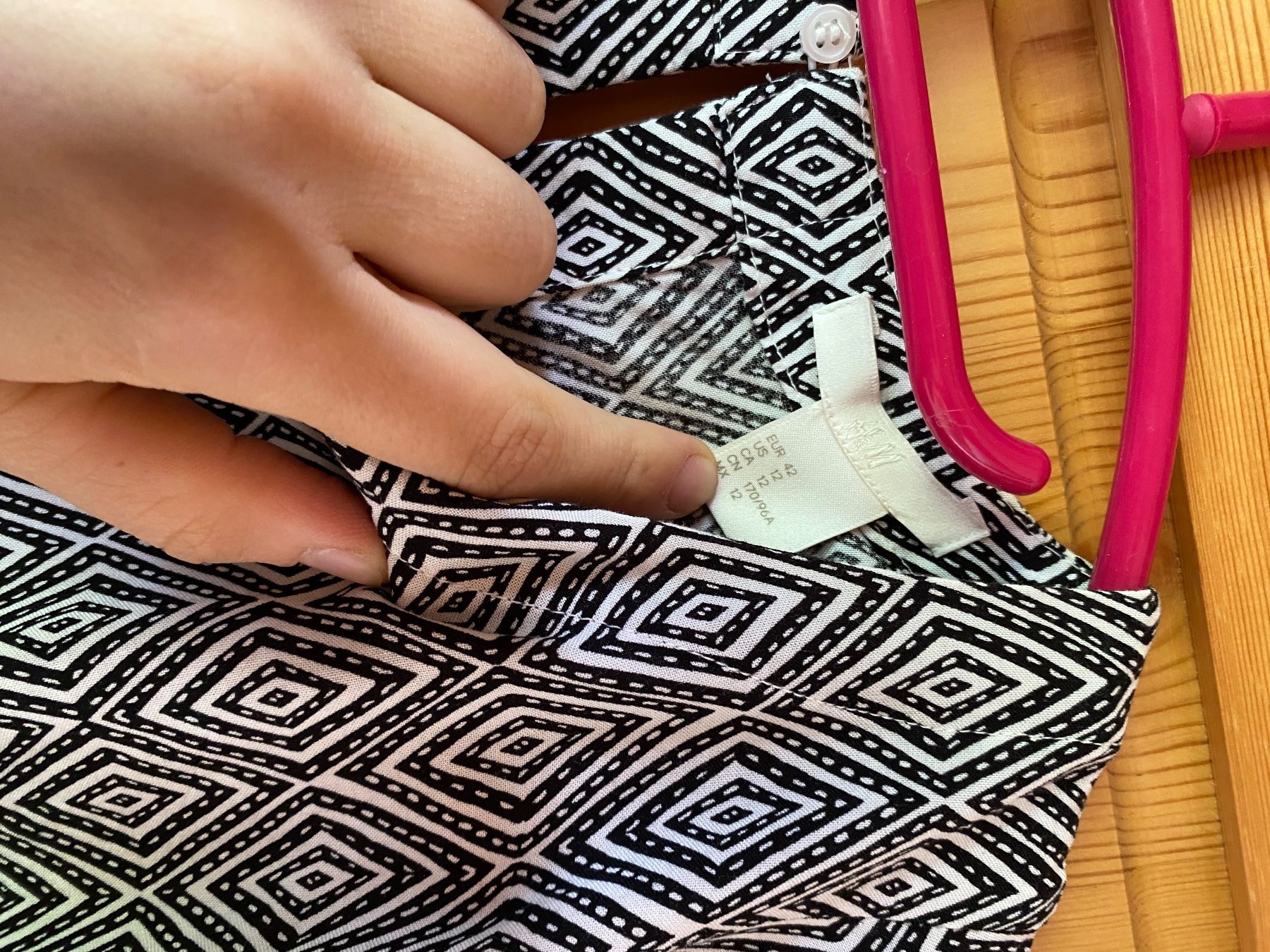 H&M Vestiti: Sommerkleid Gr. 42 – Usato da Klosters venduto da Rigi98 1