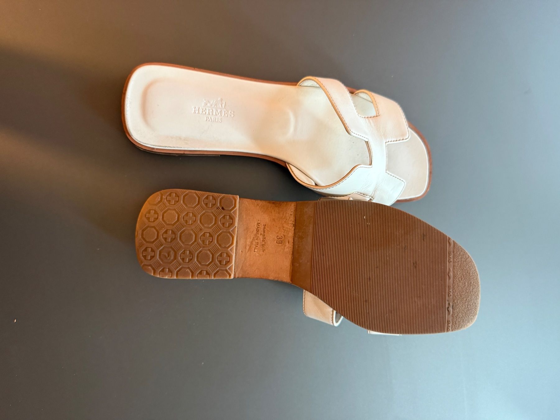 Hermès Damenschuhe: Scarpe Hermès Oran 39 – Gebraucht aus Lugano von Alegiocon 1