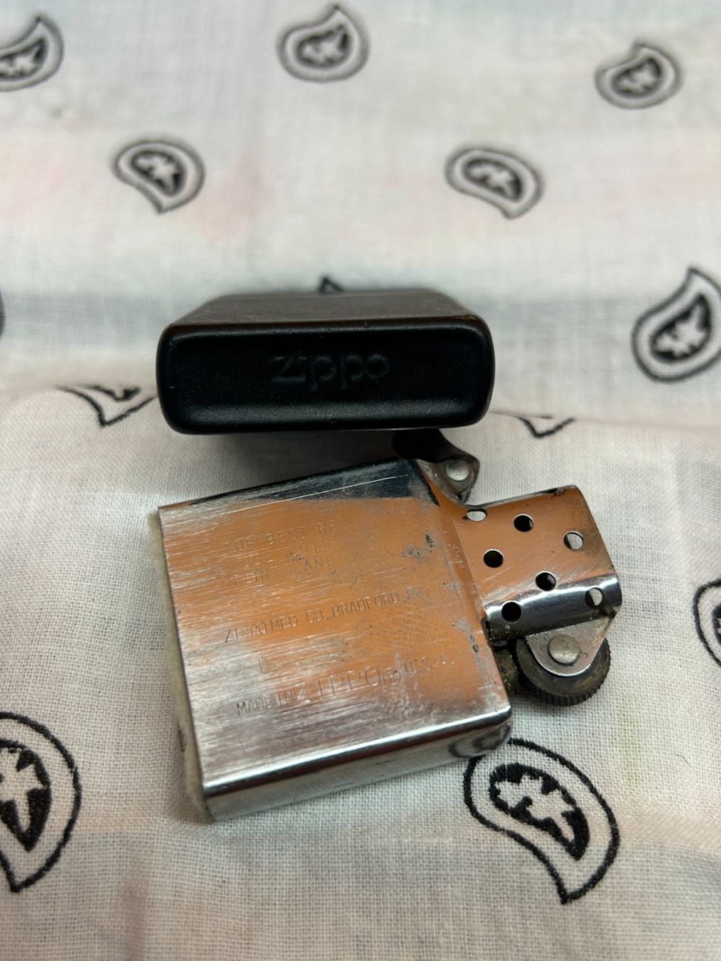 Zippo Feuerzeuge: Zippo Black Mat – Gebraucht aus Soyhières von Maponos 3