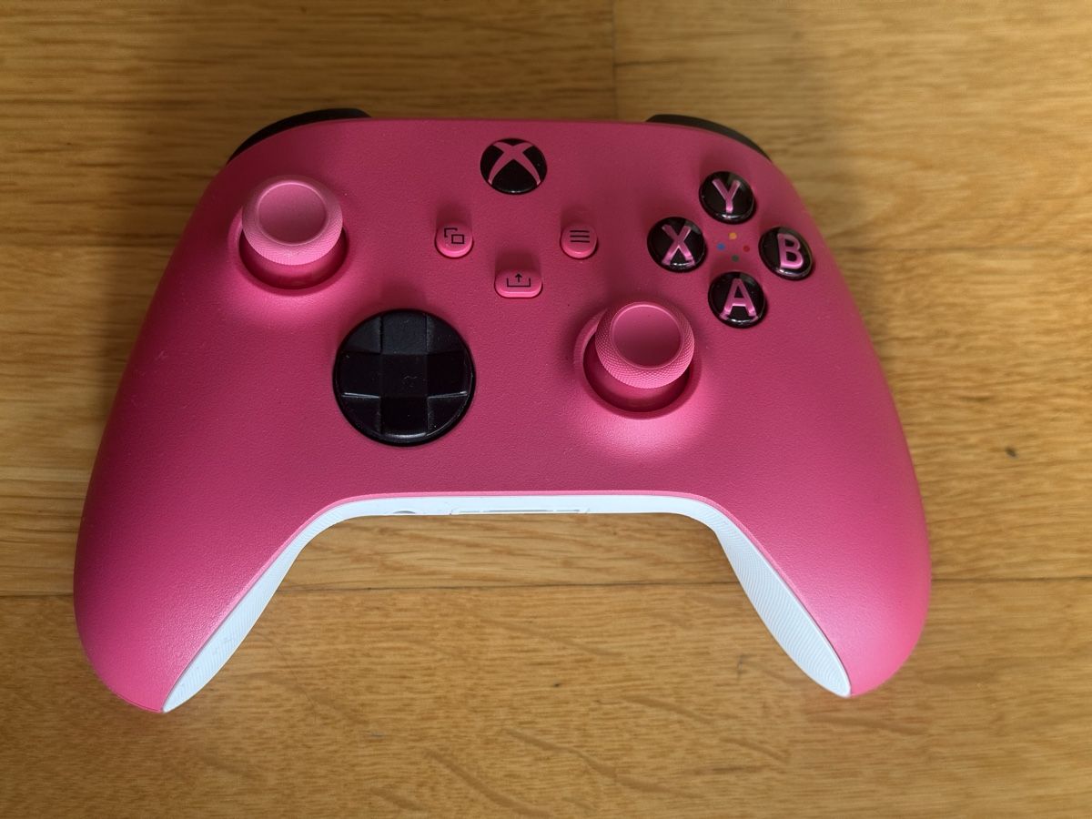 Xbox One S 1TB Fortnite Special Edition Deep Pink Controller (Gebraucht ...