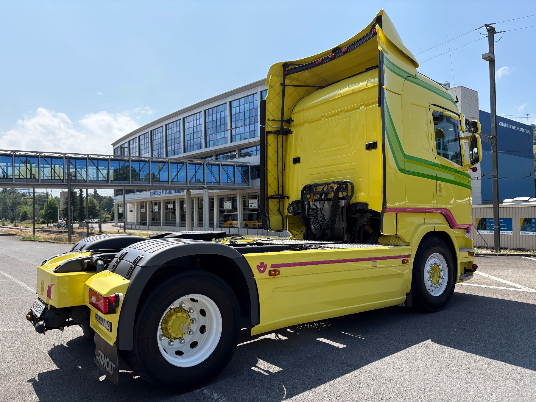 Scania Camions: SCANIA R520 V8 4X2 SATTELSCHLEPPER – D'occasion à Hasle LU par Mroeoesli0 6