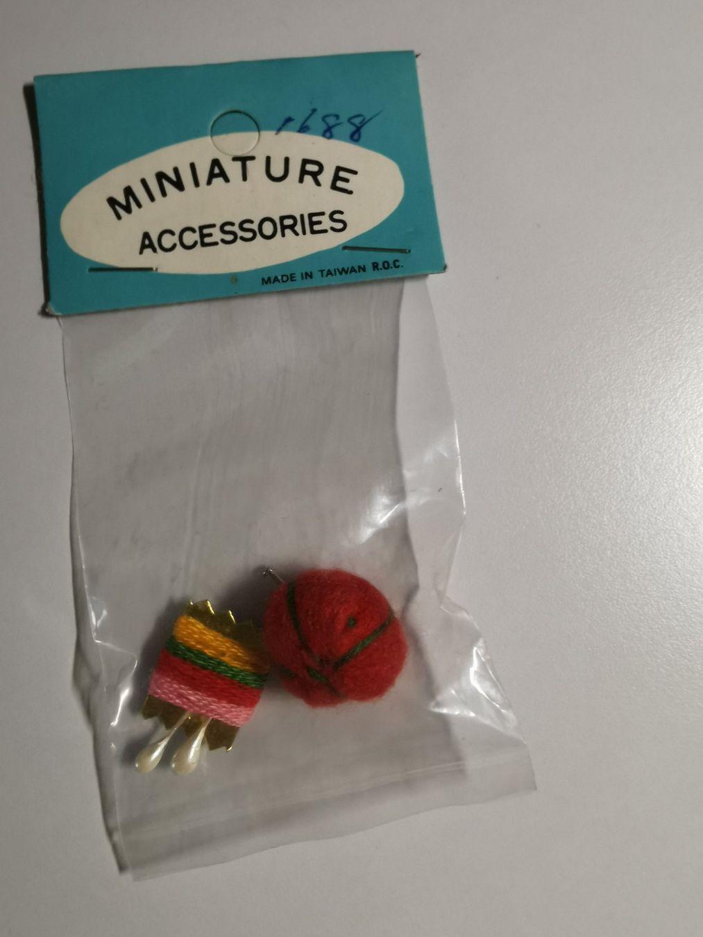 Case e mobili per bambole: Puppenhaus - Accessoire - Nähatelier – Nuovo e nell'imballaggio originale da Jona venduto da Loki40 1