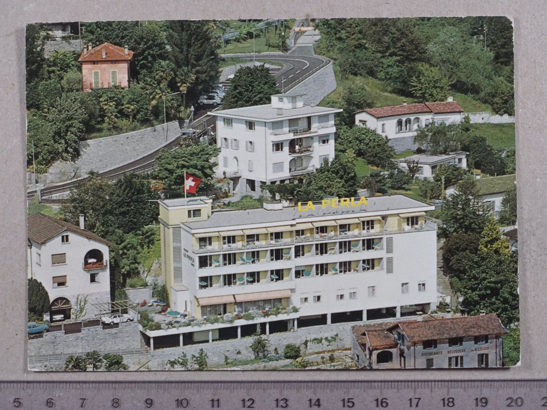 Cartoline postali: Ascona, Hotel La Perla, 1972 – Usato da Lenzburg venduto da fh1