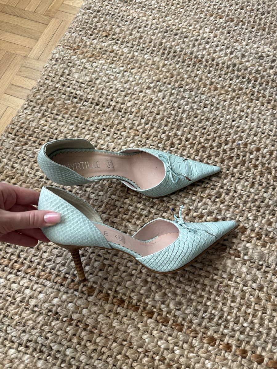 Scarpe da donna:  Teal Heels – Usato da Basel venduto da lev_hjz2