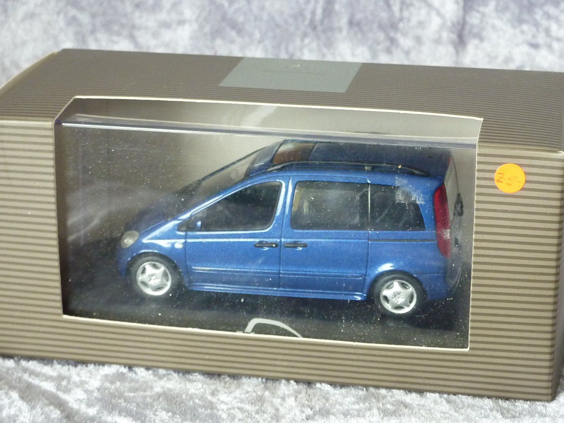 Minichamps Modellautos: Mercedes Vaneo 1:43 – Neu und originalverpackt aus Dürrenäsch von modellautos4you 1