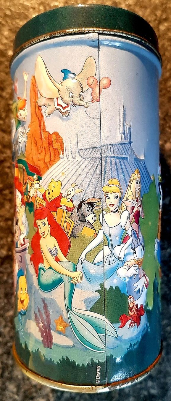 Dosen: Boîte en fer Disneyland Paris – Gebraucht aus Montet (Glâne) von Koada2 3