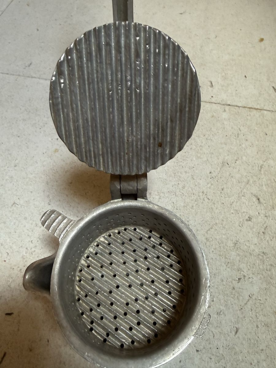 Appareils de cuisine: Presse-agrumes manuel Simplex II B.R.S Aluminium – D'occasion à Kloten par Mumiiin 4