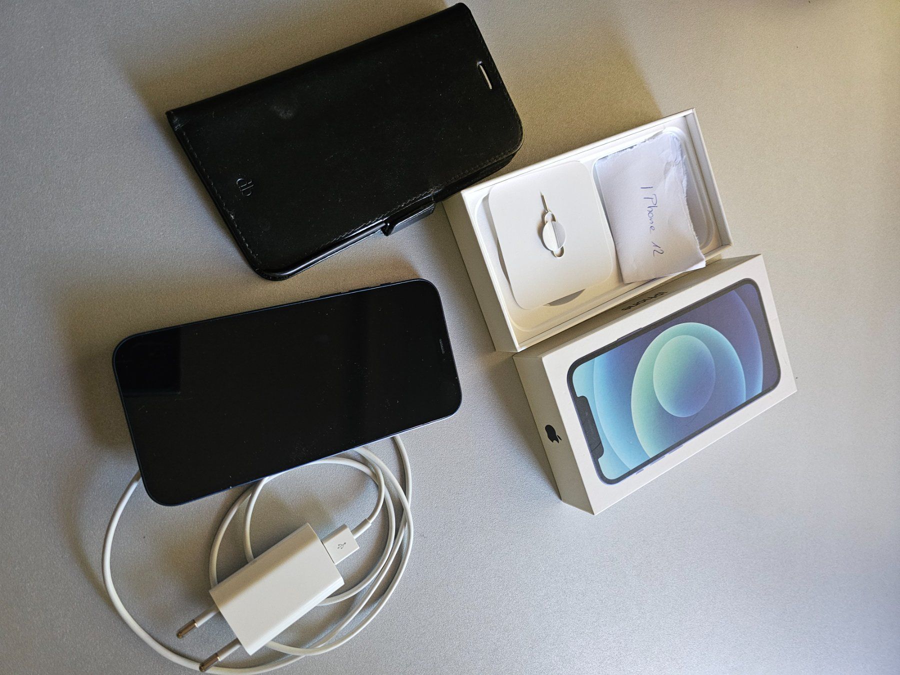 Apple Portables: I Phone 12 – D'occasion à Kaufdorf par Sj1