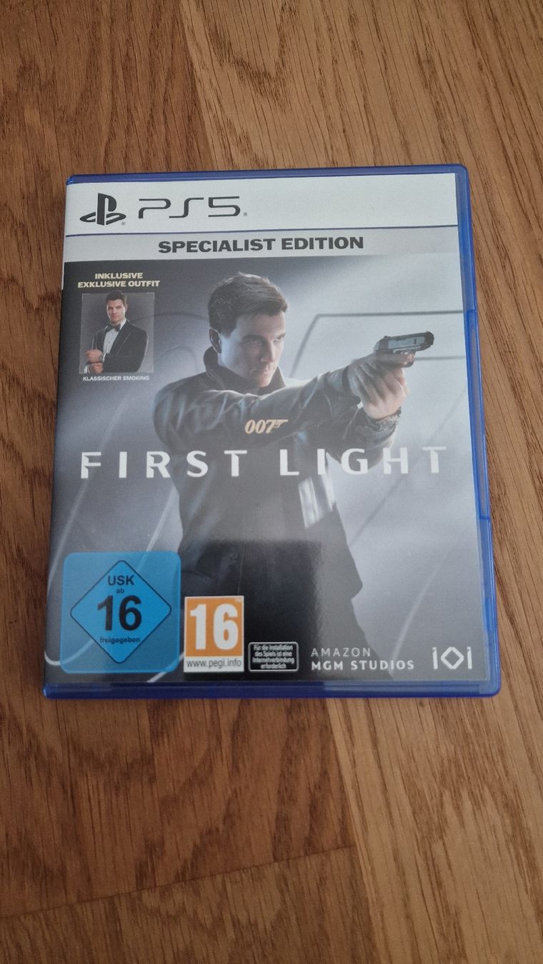 Sony Giochi: PS5 007 First Light Specialist Edition  – Nuovo (secondo la descrizione) da Urtenen-Schönbühl venduto da Saints67
