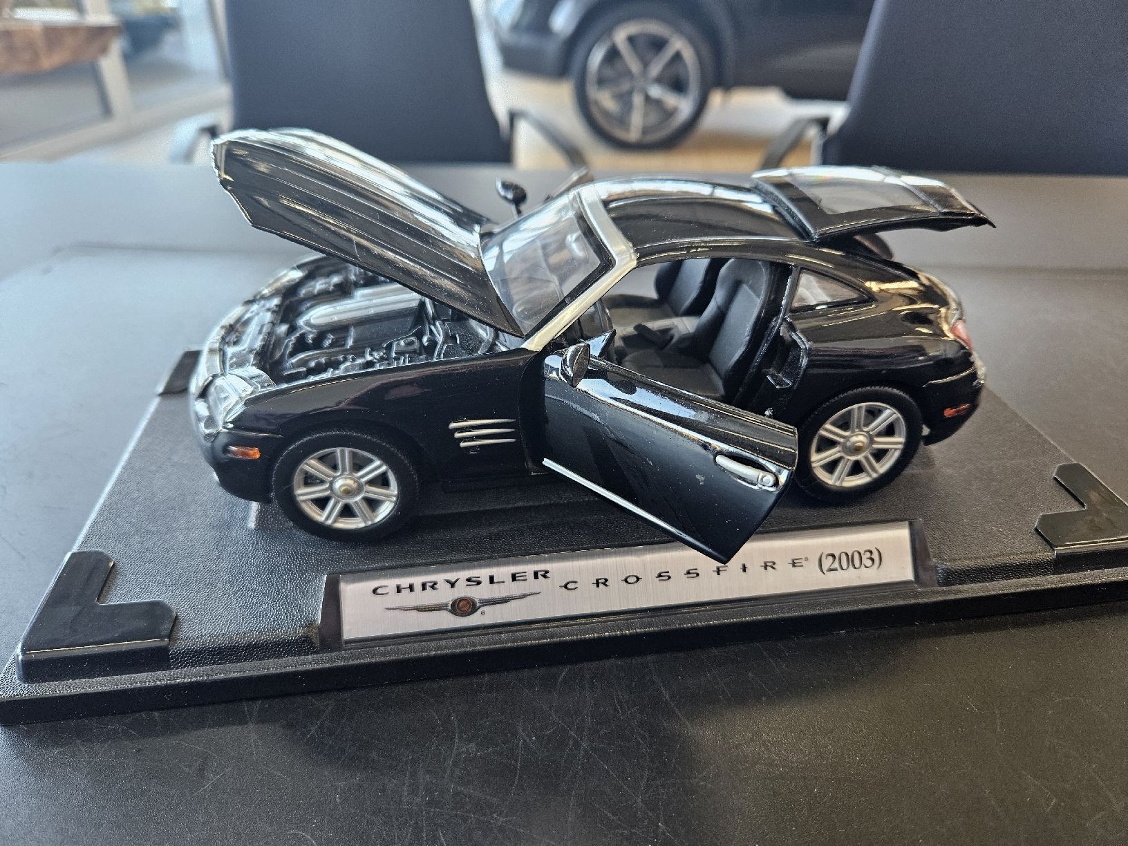 Chrysler Modellini d'auto: Chrysler Crossfire 1:18 Motor Max – Nuovo (secondo la descrizione) da Kaiseraugst venduto da Carkos 1